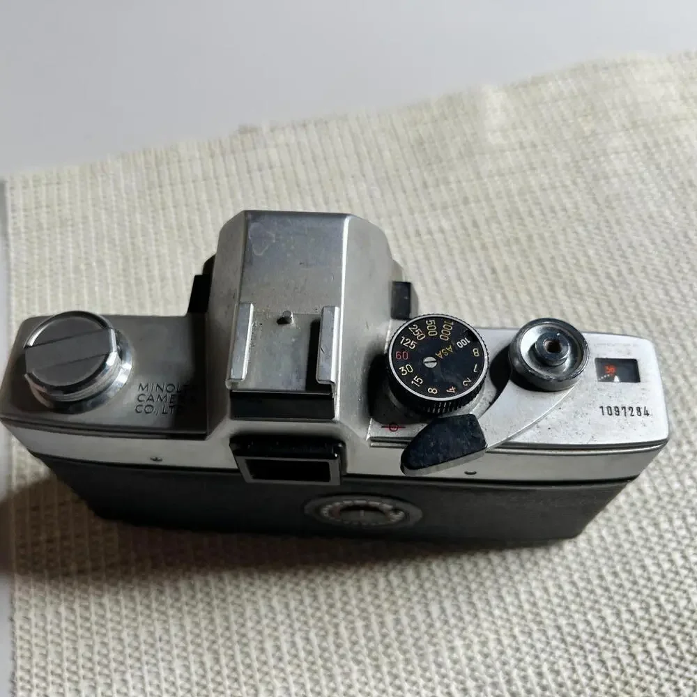 Minolta SRT‎ 101 35mm Film SLR Camera Body Only Shutter Fires Untested